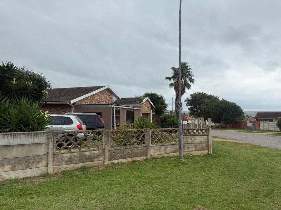  Bedroom Property for Sale in Azalea Park Eastern Cape